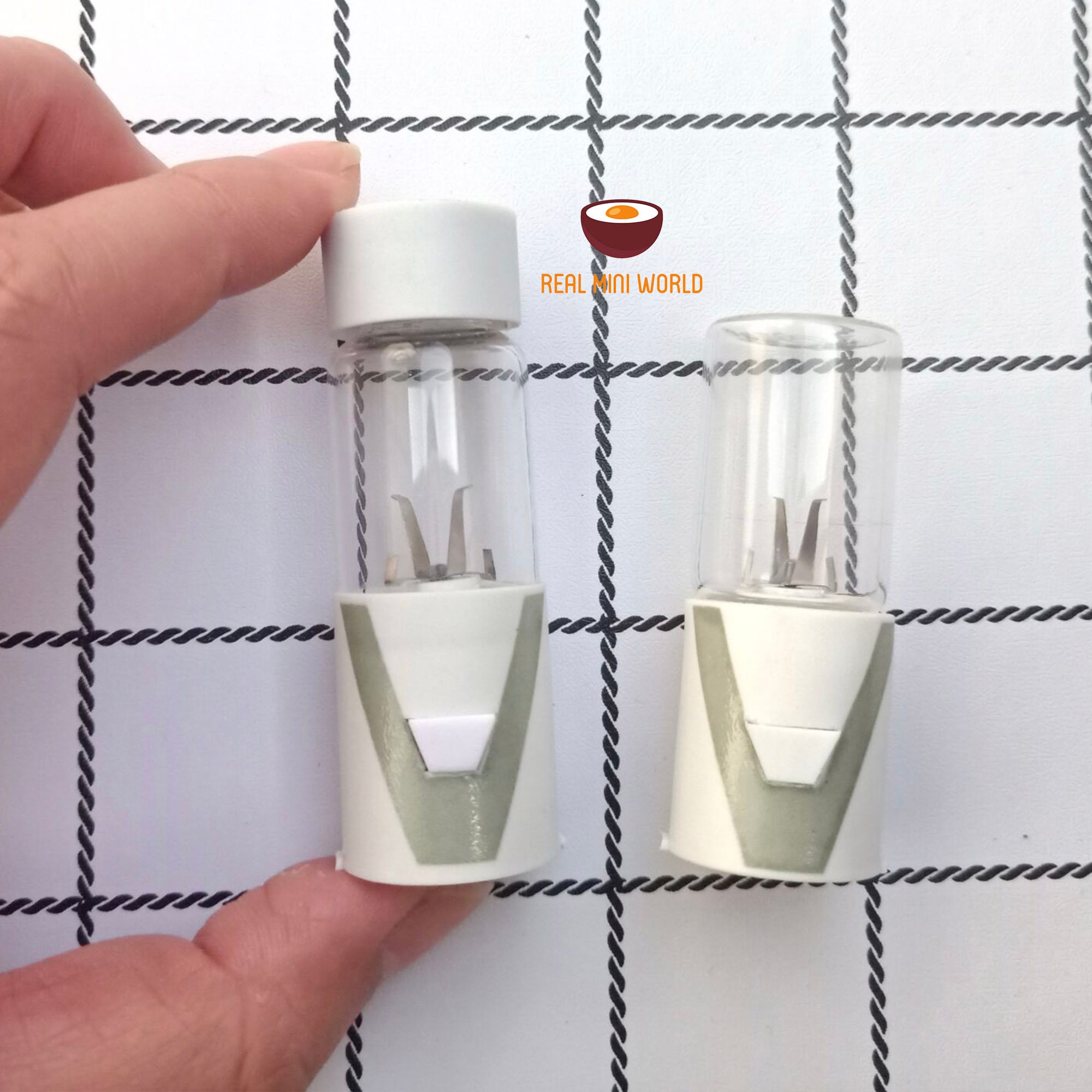 Real Working Miniature Juicer Blender White | Can Blend Real Fruit & Vegetables