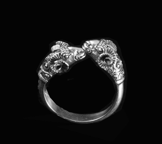 Ram Heads Silver Ring Size Between Us 6 To 9 - Symbol Of Power Fertility Nobility