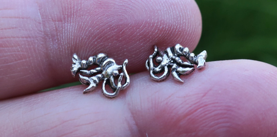 Fun Vintage 925 Sterling Silver Shrimp Stud Earrings