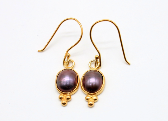 Freshwater Black Pearl Earrings 925K Sterling Silver Elegant Authentic Roman Art Stud Silver