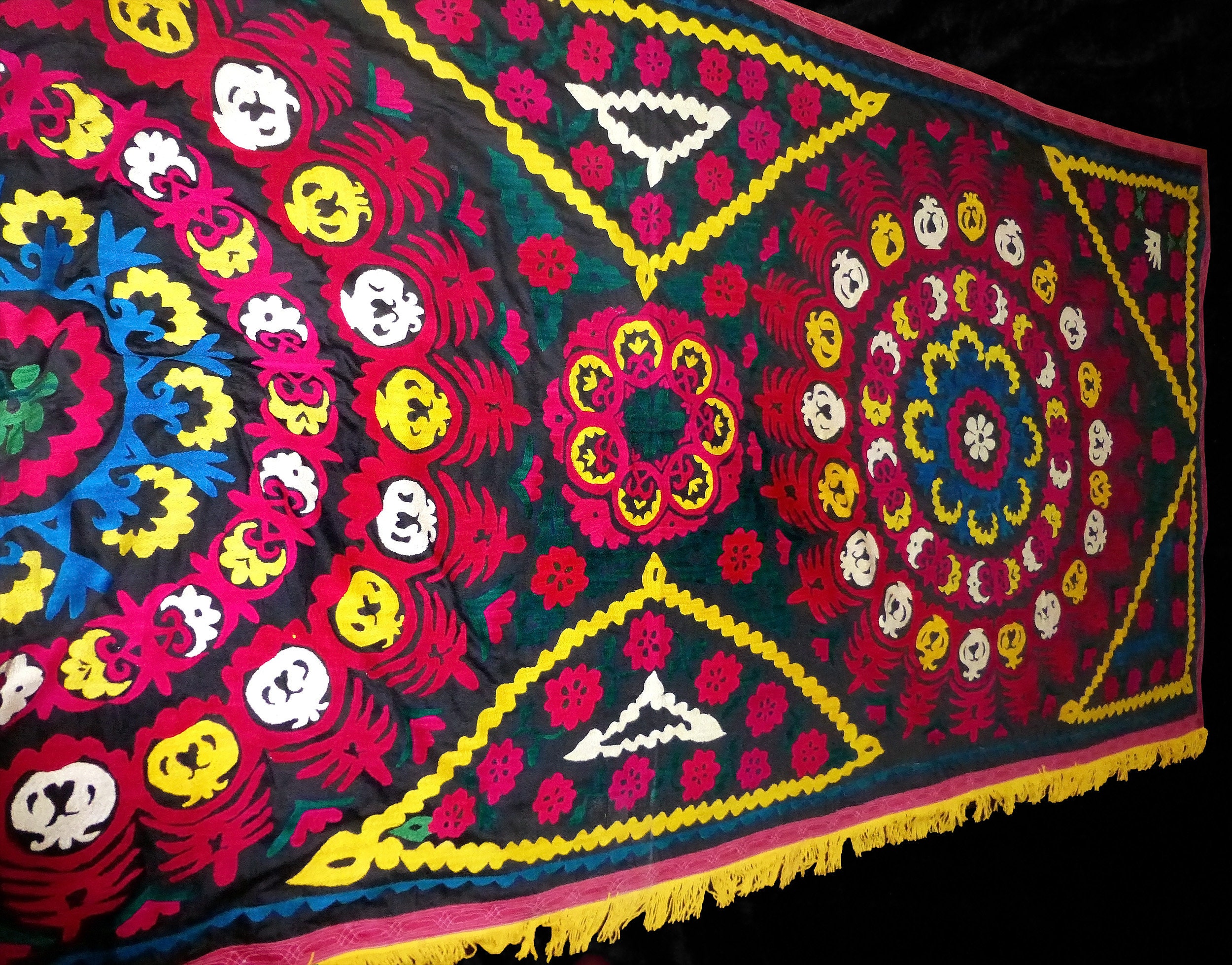 High Quality Vintage Uzbek Bold Dramatic Silk Hand Embroidery Large Suzani #0565
