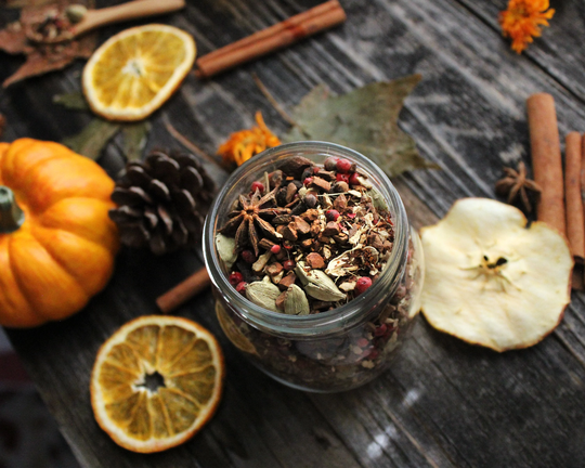 Harvest Moon Herbal Tea Blend, Autumn Fall Loose Leaf