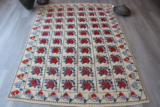 Vintage Embroidered Kilim, Konya Ethnic Kilim Wall Hanging, Bohemian Sofa Throw Red Rose Embroidery Rug, 5'x7'2"/N-532