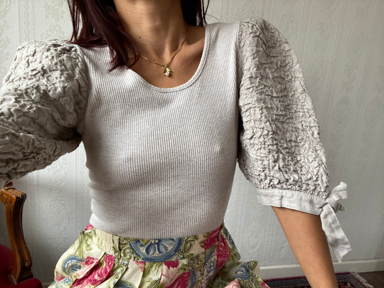 Vintage Ecru Cotton Blend Puff Sleeve T-Shirt/ Top/ Blouse/ S - M