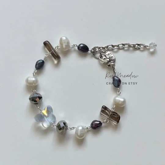 Pieres Butterfly Pearl Bracelet
