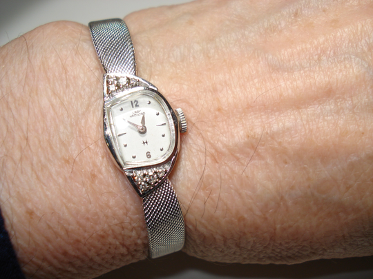 Asymmetrical 14Kt White Gold Diamond Lady Hamilton Wristwatch Mesh Style Bracelet Band 6.75"