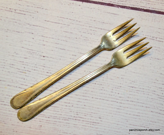 Vintage Argyle Seafood Fork Set Of 2 Tarnished Silver Plate International Silver 1938 Flatware Silverware Panchosporch