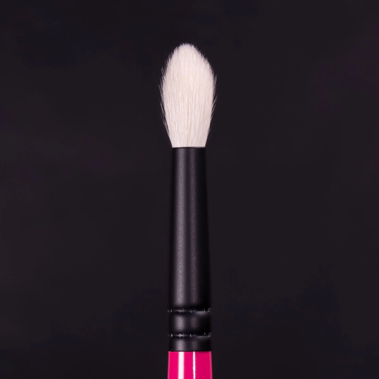 Whats Up Beauty - R103 Blending Eyeshadow Brush For Eye Shadow Makeup Cruelty Free