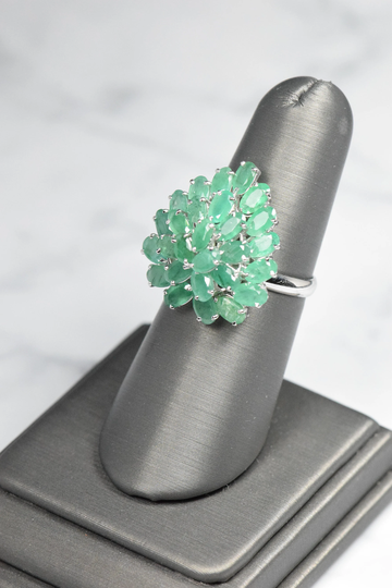 14K White Gold 7.56 Carat Emerald | Natural Oval Cut Leaf Face Ring