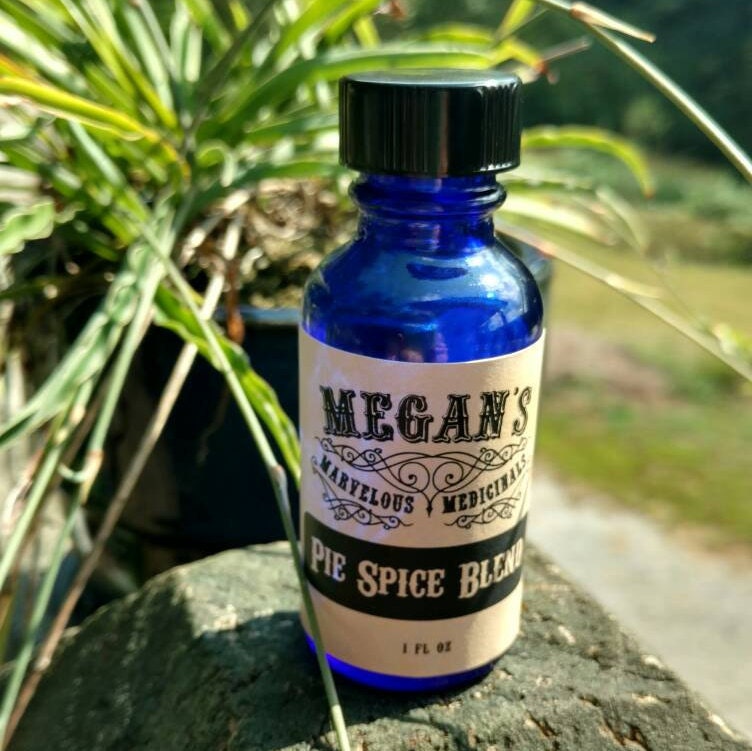 Pie Spice Essential Oil Blend, Smell Of Fall, Therapeutic Grade, Clove, Cinnamon, Ginger, Nutmeg, & 10 Fold Vanilla, .5Oz 1Oz 2Oz, Pumpkin