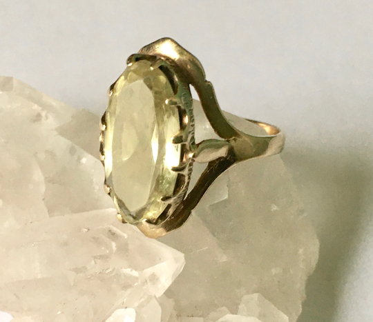 Vintage 9Kt Gold Citrine Paste Ring, Size 7.25