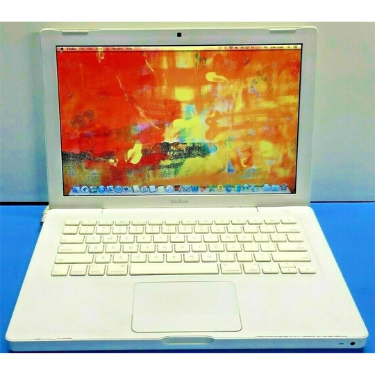 Apple Macbook 2008 A1181 13.3" core 2 Duo 2.4GHz 3GB RAM 160GB HDD + Office