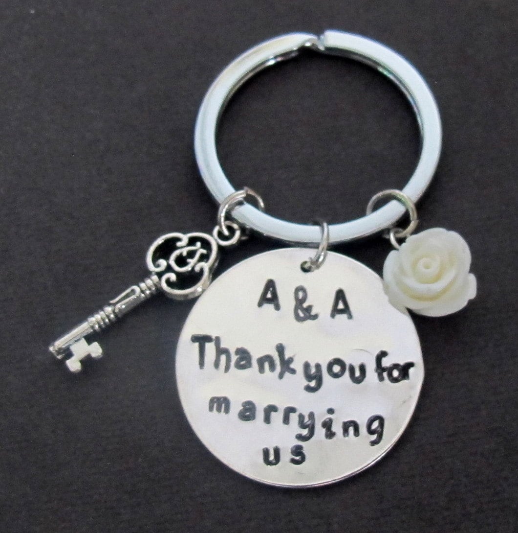 Thank You For Marrying Us, Gift Wedding Officiant, Friend Priest To Marry Us, One Who United Us Keyring, Free Shipping in Usa