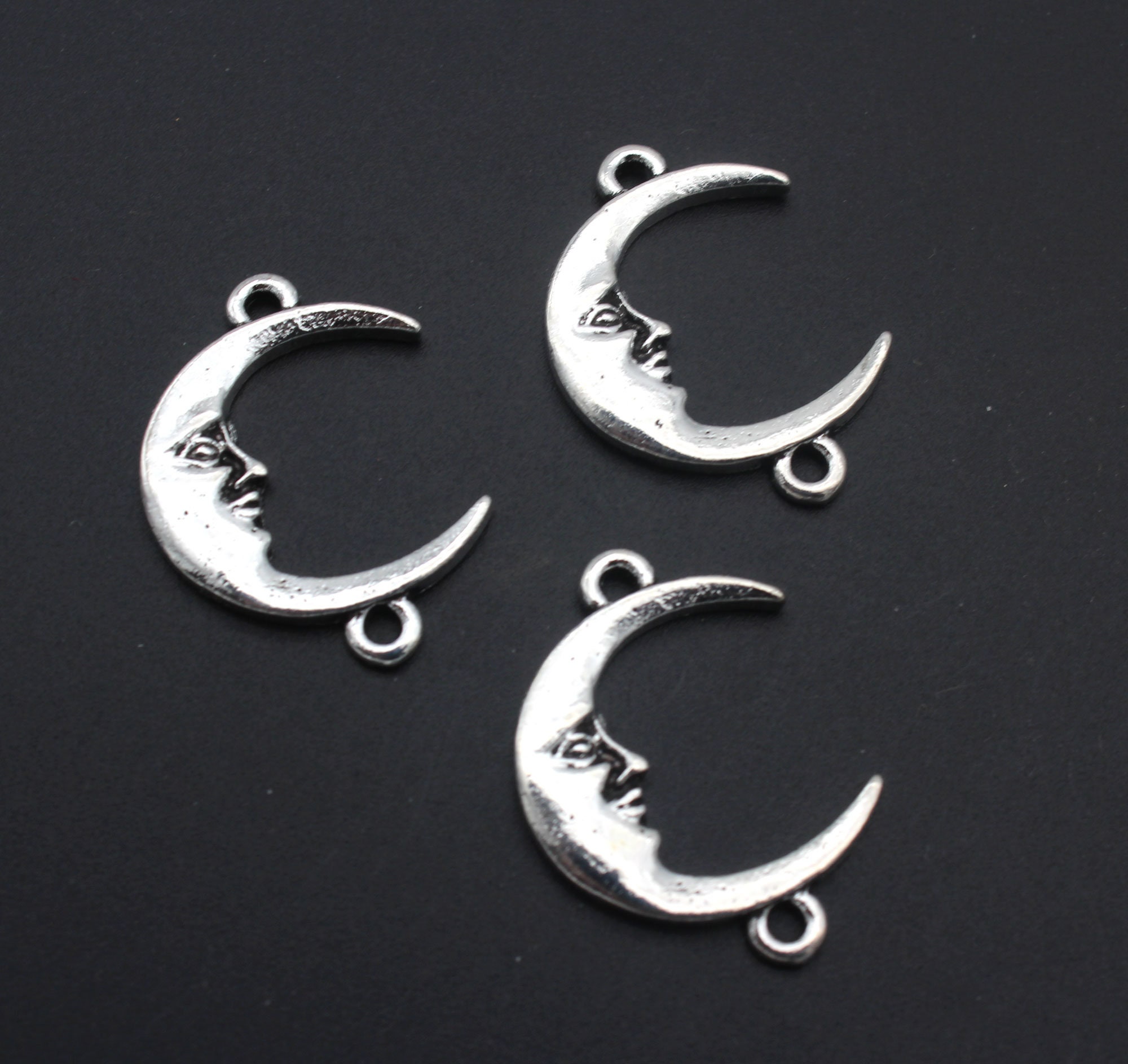 10Pcs Silver Moon Charm Pendant , Man in The Moon Charm, Antique Silver Charm7x27mmYf395