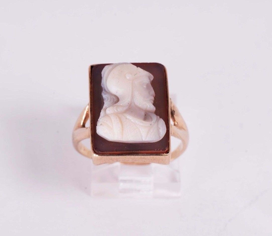 10K Yellow Gold Mens Roman Soldier Cameo Ring, Size 7.75