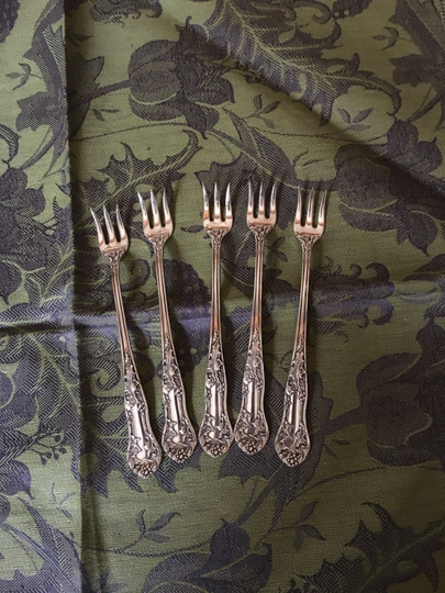 Set Of Five Holly Silver Plate Vintage Oyster/Seafood Forks Ehh Smith National Co., C. 1904/1907 Very Good Condition No Monogram