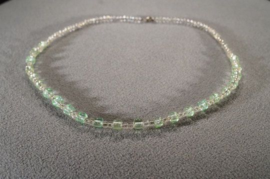Vintage Art Deco Style Silver Tone Glass Beads Graduating Green Round Dangle Necklace Jewelry K#7