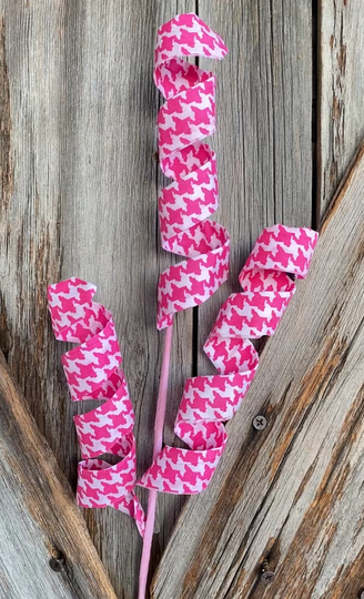 Pink Houndstooth Curly Spray