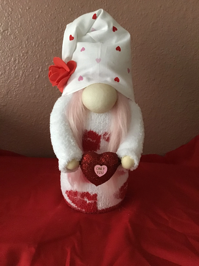 Valentines Gnomes, Mom Gnome, Mother Grandma Female Girl Sister Kid Daughter Teenage