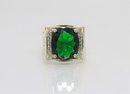 Vintage Sterling Silve Oval Emerald & White Topaz Men's Ring Size 8.5