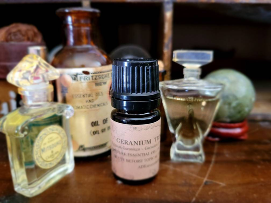 Geranium Trinity Essential Oil Blend. Geranium, Rose Absolute. 5 Ml
