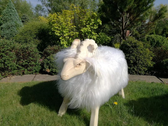 New Sheep Stool, Beautiful Puff in The Form Of Sheep Natural Islandfell, Hand-Carved Wooden Elements Really Long Soft Hair