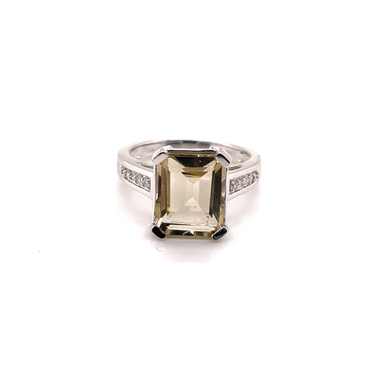 10Kt White Gold .22Ct Diamonds & Emerald Cut Green Topaz Solitaire Ring