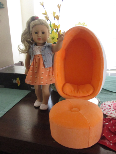 American Girl Doll All Original/Egg Chair/Ottoman Circa 2016