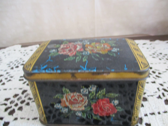 Decorative Tin Vintage Metal Storage Container