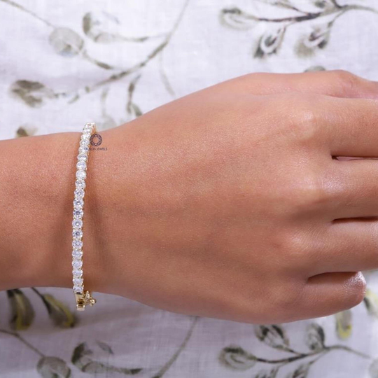 Lab Grown Round Diamond Bangle /14Kt Yellow Gold/For Your Special Ocassions Vintage Women's Jewelry Gift Her