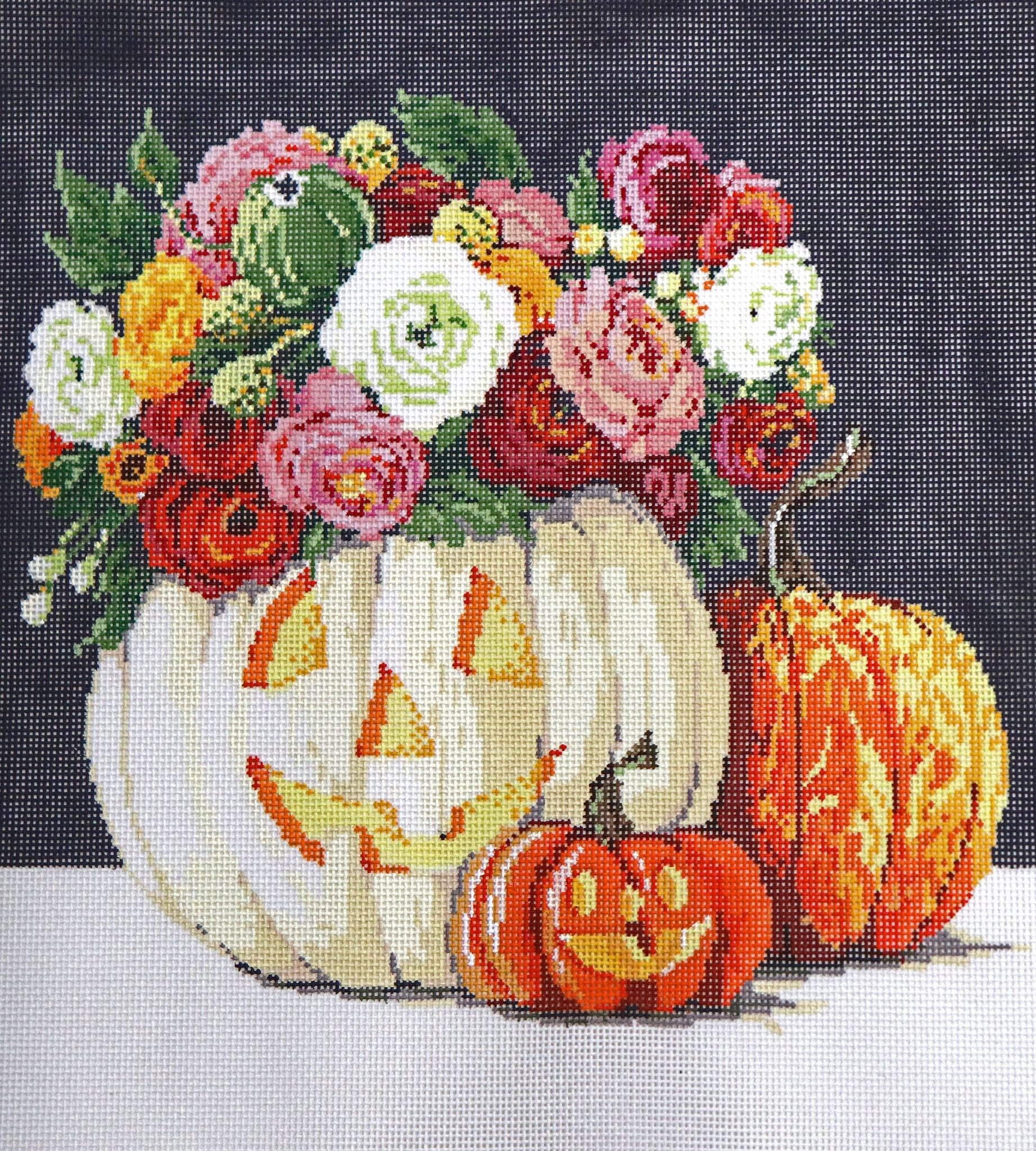 Needlepoint Handpainted Sandra Gilmore Pretty Punkins 11x11 -Free Us Shipping