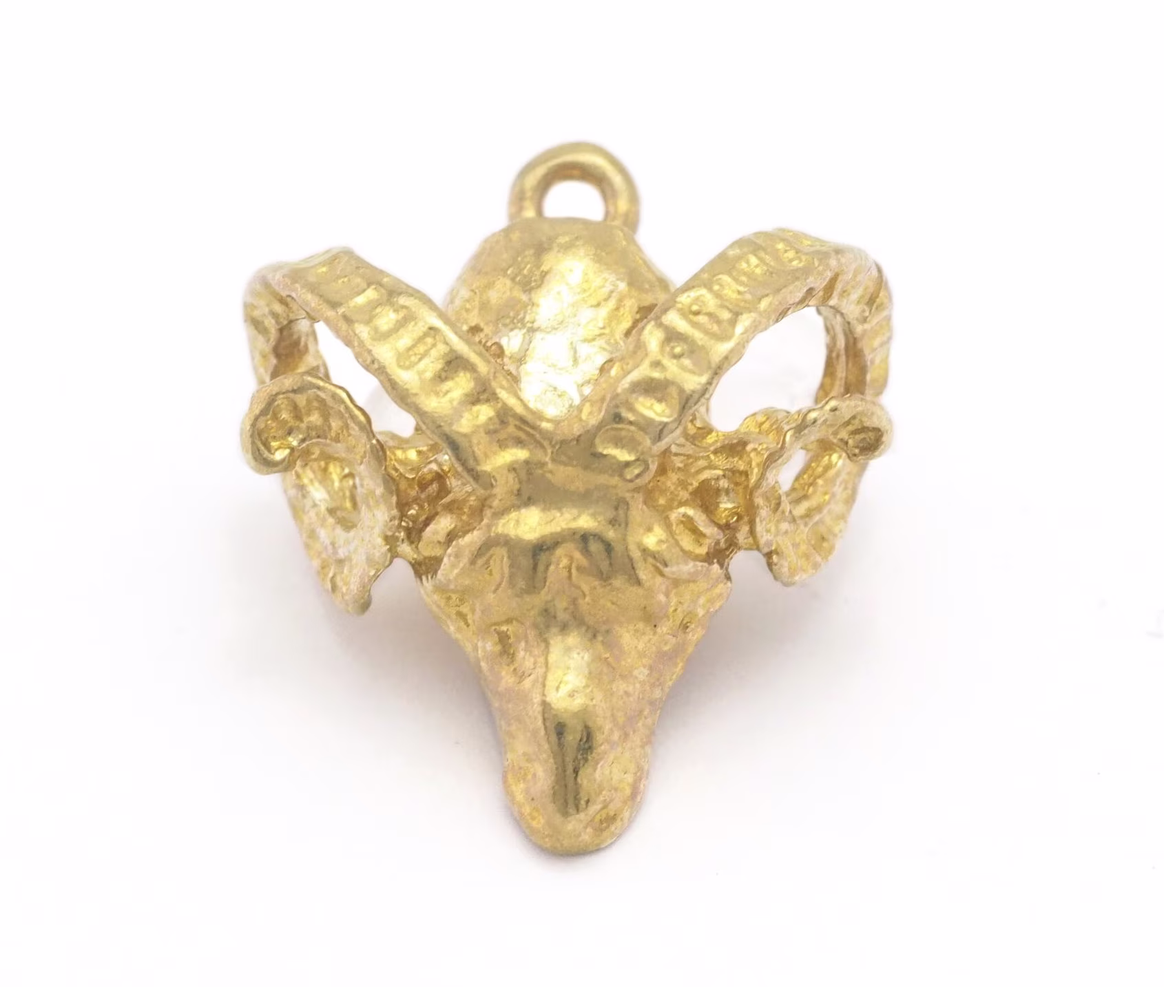 Ram Head Horns Pendant Raw Brass 22x18mm 4482