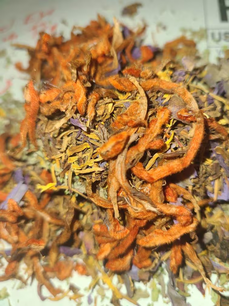 Anti-Anxiety Calming Herb Blend( Blue Lotus, Mugwort, Calea Zacatechichi, Wild Dagga Herbal Blend - Lucid Dream Tea 1 Oz