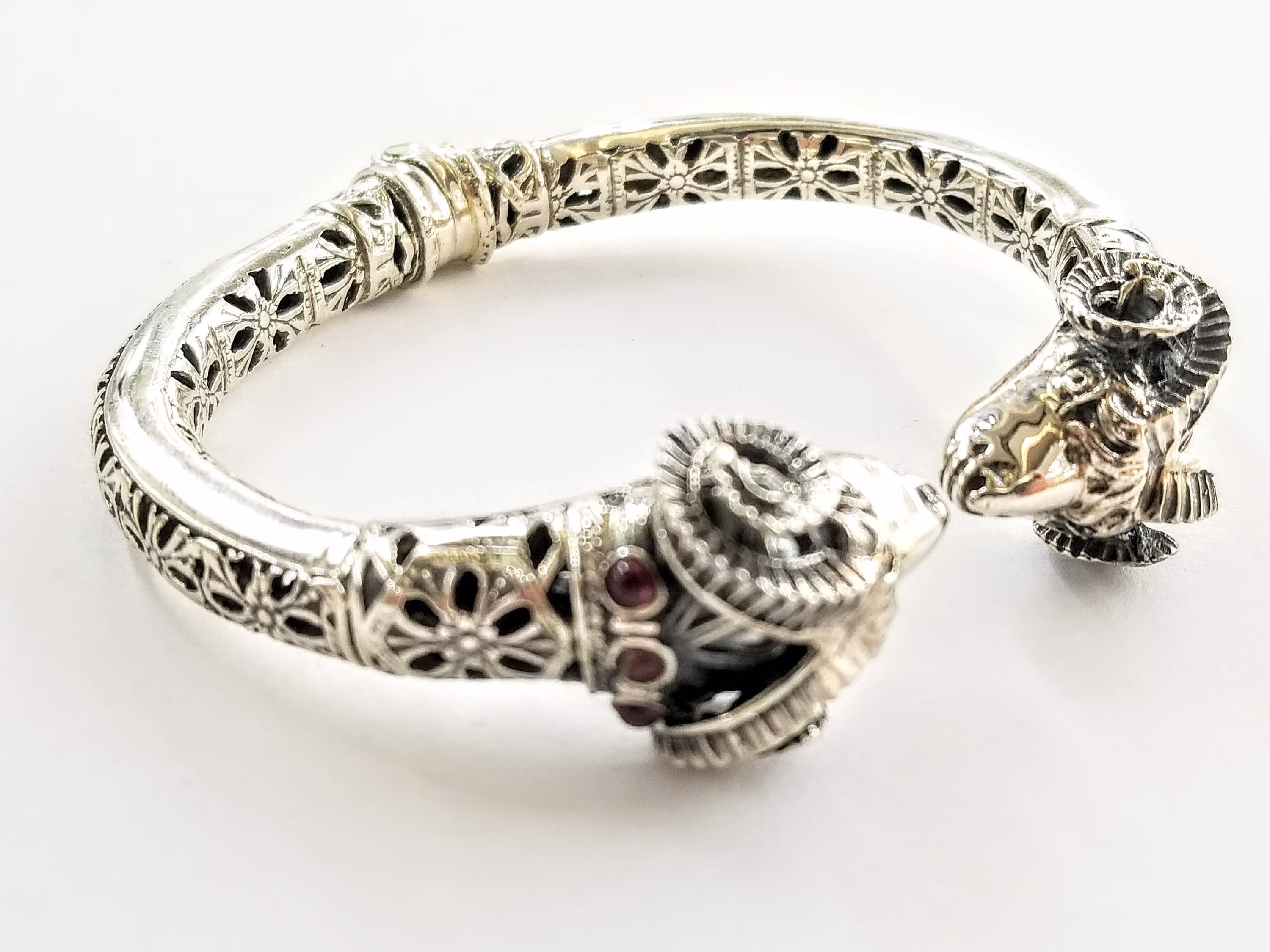 Ram Bracelet With Garnets in Sterling Silver 925