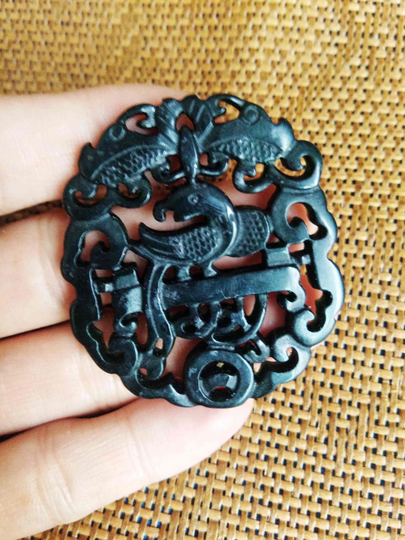 Natural Black Jade Carved Bird Blessing Pendant F13