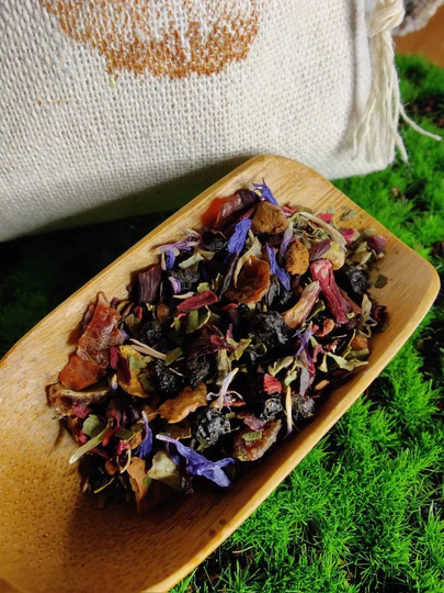 Tea Blend "Nausicaa" | Blackberry Leaves, Aloe Vera, Peony, Sage